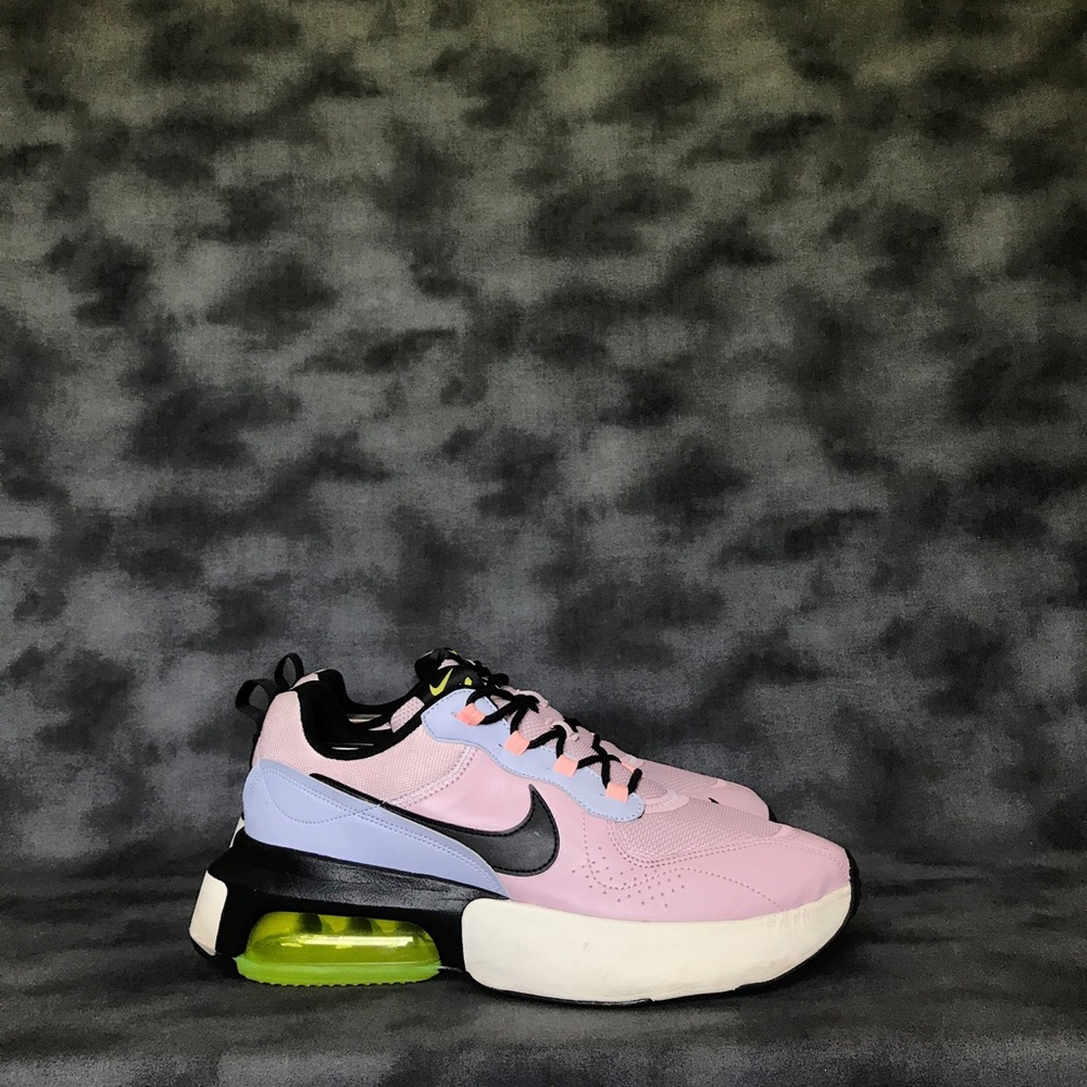 Nike Women’s Air Max Verona Plum Chalk Sneakers